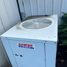 Commercial-Pressure-Washing-Metal-Siding-Cleaning-for-Shops-Turbo-Cleaning 3